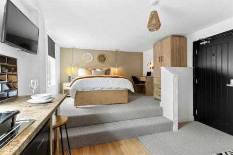 Pittar St, Derby, Studio 5 photo 4
