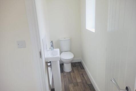 Farthing Drive, Market Drayton, TF9 photo 5
