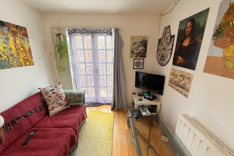 Bartholomew Street West, Exeter photo 3