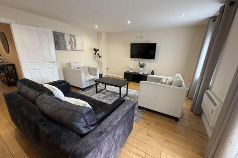 Cambridge Square, Linthorpe, Middlesbrough photo 3