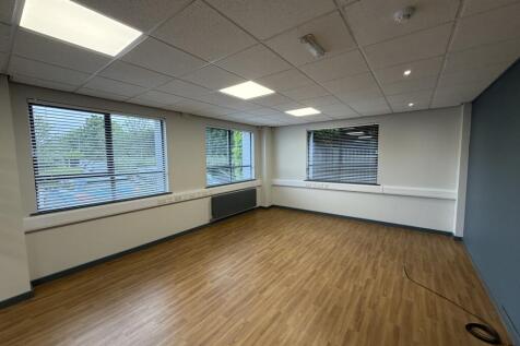 Office to rent Image 6