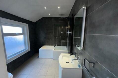 Grove Street, Higham Ferrers, NN10 photo 4