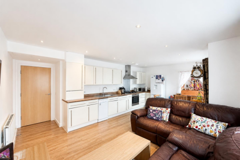 Kitchen/ Reception Room