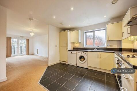 Open Plan l Shape Living And Dining