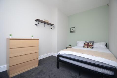 Ealing Avenue, Rusholme, Manchester, M14 photo 5