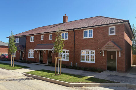 3 bed new outside