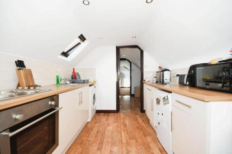 FLAT 5 - KITCHEN 01.JPG