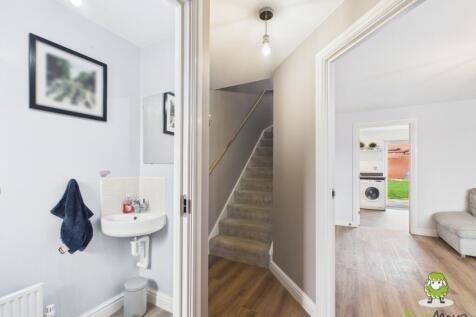 EweMove Estate Agents Basingstoke - Burlington Way