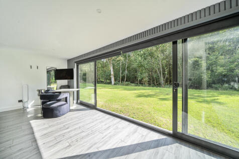 1346732-23-68baf5...