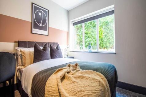 Primrose Crescent (Room 1), Halton, Leeds photo 4