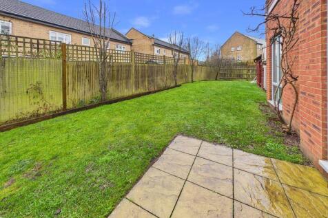 PATIO TO LAWN AREA FOR THIS FLAT TO USE