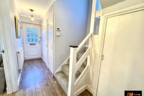 Entrance Hallway  ne