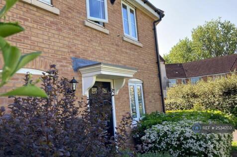 Private Entrance To First Floor Property