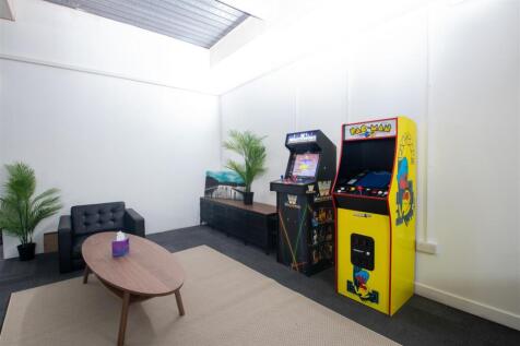 gamesroom_3.jpg