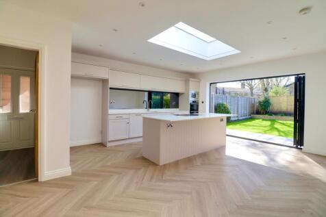 Very spacious kitchen dining room