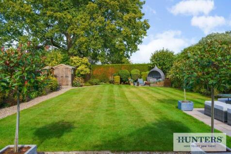 98335_62-Westgate-Guiseley  (26) - Copy_low.jpg