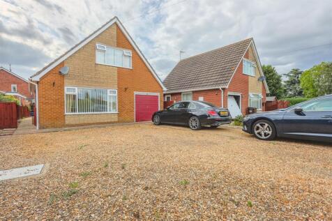 Spalding, PE11 - property photo