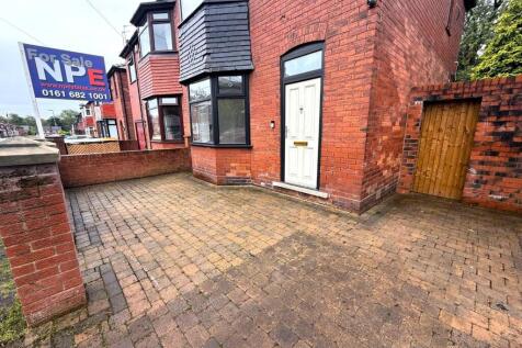 Front Garden - Potential Off Road Parking.jpeg