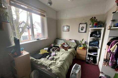 Harrington Drive, Nottingham, Nottinghamshire, NG7 photo 2