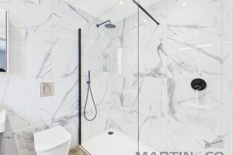 Shower Room 5