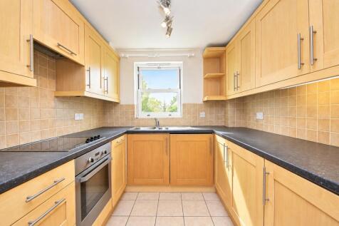 Great Havers Court, Elizabeth Road, Bishop`s Stortford, Hertfordshire, CM23 photo 3