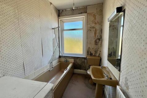 new bathroom.jpg