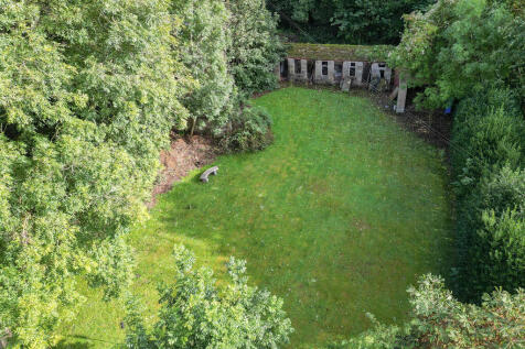 Stables &amp; Gar...