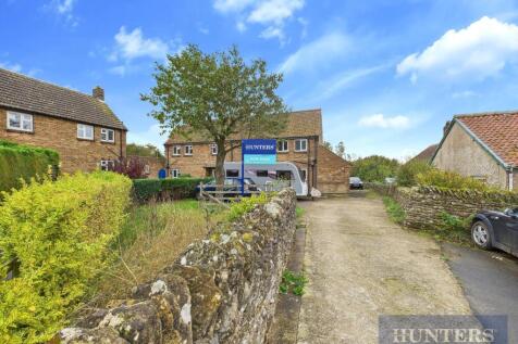 Scarborough, YO13 - property photo