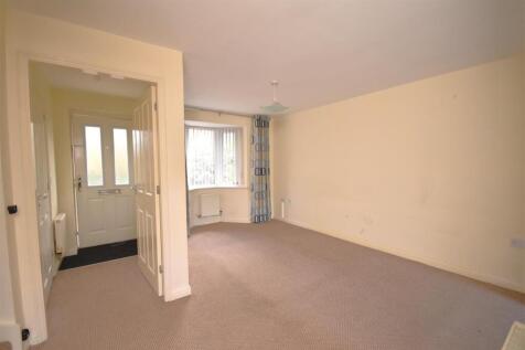 Naylor Walk, Ellesmere Port photo 4