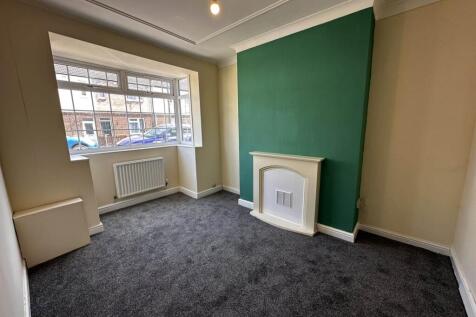 Lancaster Avenue, Grimsby photo 4