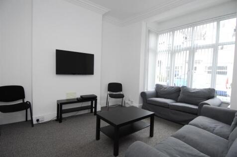 5-bed house on Abingdon Road, Plymouth, £1,400/mo