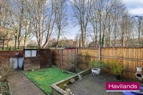 Barrowell Green N21 3AS-1.jpg