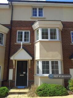 Front Of House - Lovely New Build