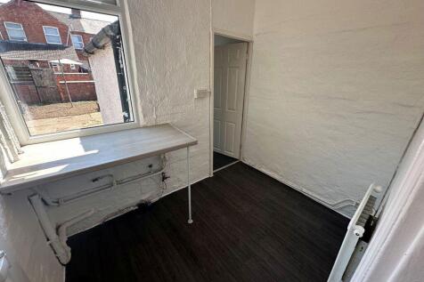 St Leonards Road, Northampton photo 5