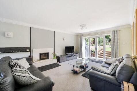 OLD OAK AVENUE (22).jpg