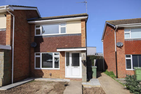 Beautifully Refurbished Two Bedroom Home with Gen