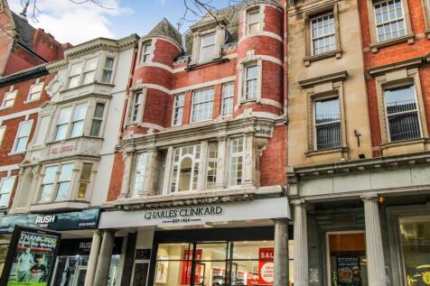 1-bed flat on Long Row, Nottingham, NG1 2DH, £1,000/mo