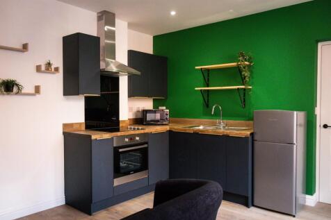 Flat 7 - Bank Street - Kitchen(2).jpg
