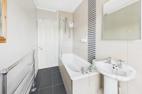 CAM02545G0-PR0486-STILL045