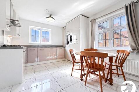 Clay Place, Halling, Rochester, Kent, ME2 photo 5