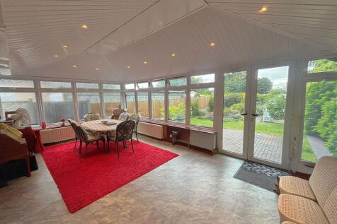 Rainham, RM13 - property photo
