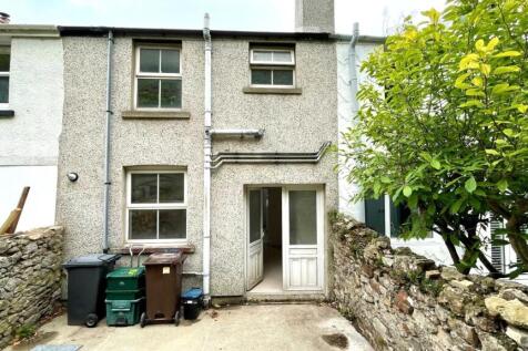 REAR COURTYARD GARDEN