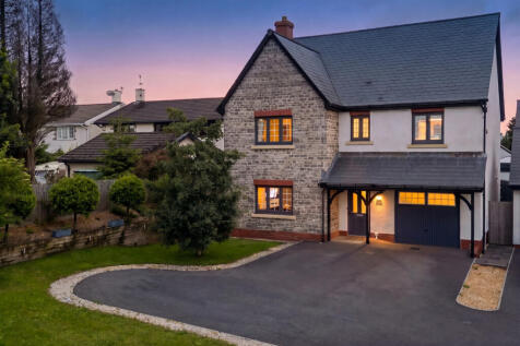Four Bedroom Detached for Sale