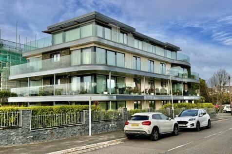 Bournemouth, BH5 - property photo