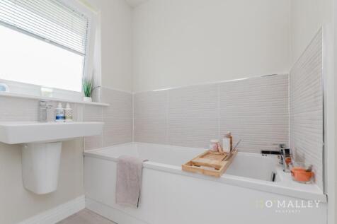 16Alexander_Coatbridge_Bathroom_03.jpg
