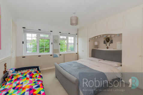 15 Lyneham Gardens-14