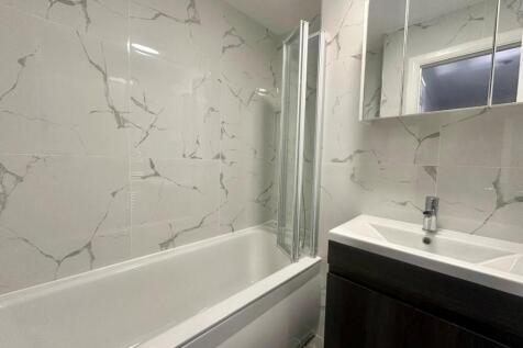 bathroom2.jpg