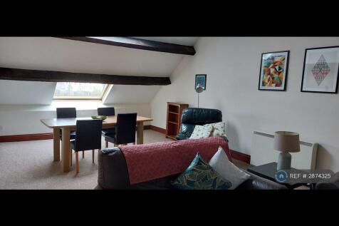 Large Lounge / Dining Room
