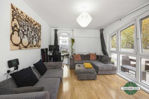 Flat 43  Bath Court  St. Luke's Estate, Bath Stree