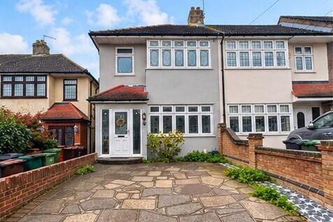 3 bed semi-detached house for sale Western Avenue